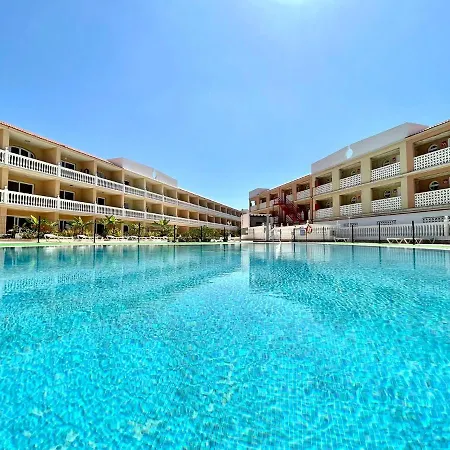 Studio From 5 Minutes Walk To The Beach, Wifi And Pool In Tenerife South *