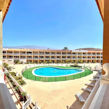 Studio From 5 Minutes Walk To The Beach, Wifi And Pool In Tenerife South