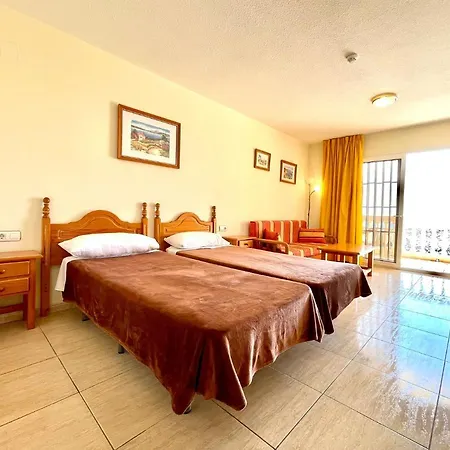 Studio From 5 Minutes Walk To The Beach, Wifi And Pool In Tenerife South *