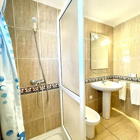 Studio From 5 Minutes Walk To The Beach, Wifi And Pool In Tenerife South طوستا ديل سيلونثيو