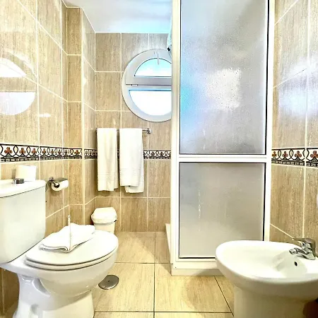 Studio From 5 Minutes Walk To The Beach, Wifi And Pool In Tenerife South Costa del Silencio