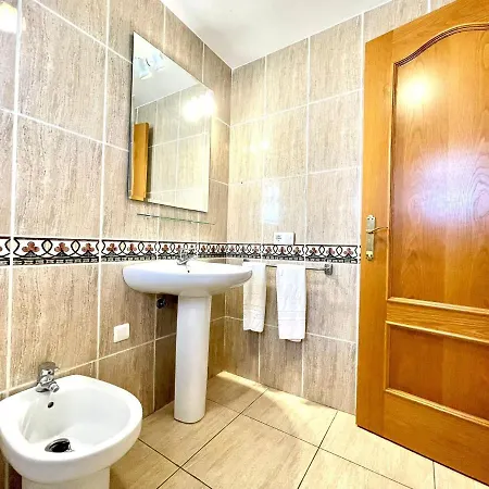 Studio From 5 Minutes Walk To The Beach, Wifi And Pool In Tenerife South طوستا ديل سيلونثيو