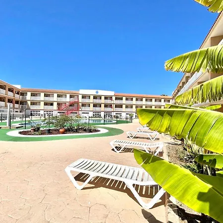 Studio From 5 Minutes Walk To The Beach, Wifi And Pool In Tenerife South شقة