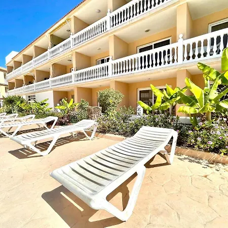 Studio From 5 Minutes Walk To The Beach, Wifi And Pool In Tenerife South Lejlighed *